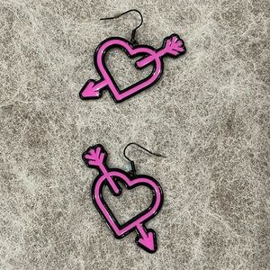 Pierced heart earring